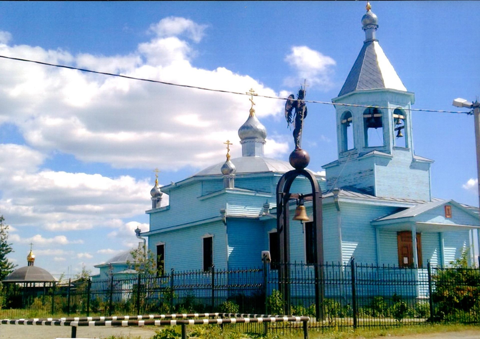 Храм в Червишево